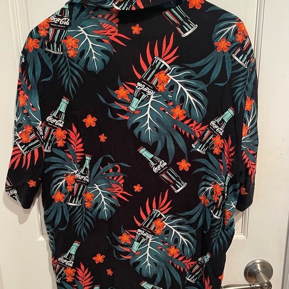 Coca Cola Mens Black and Red Casual Button Down Shirt L - Picture 5 of 5